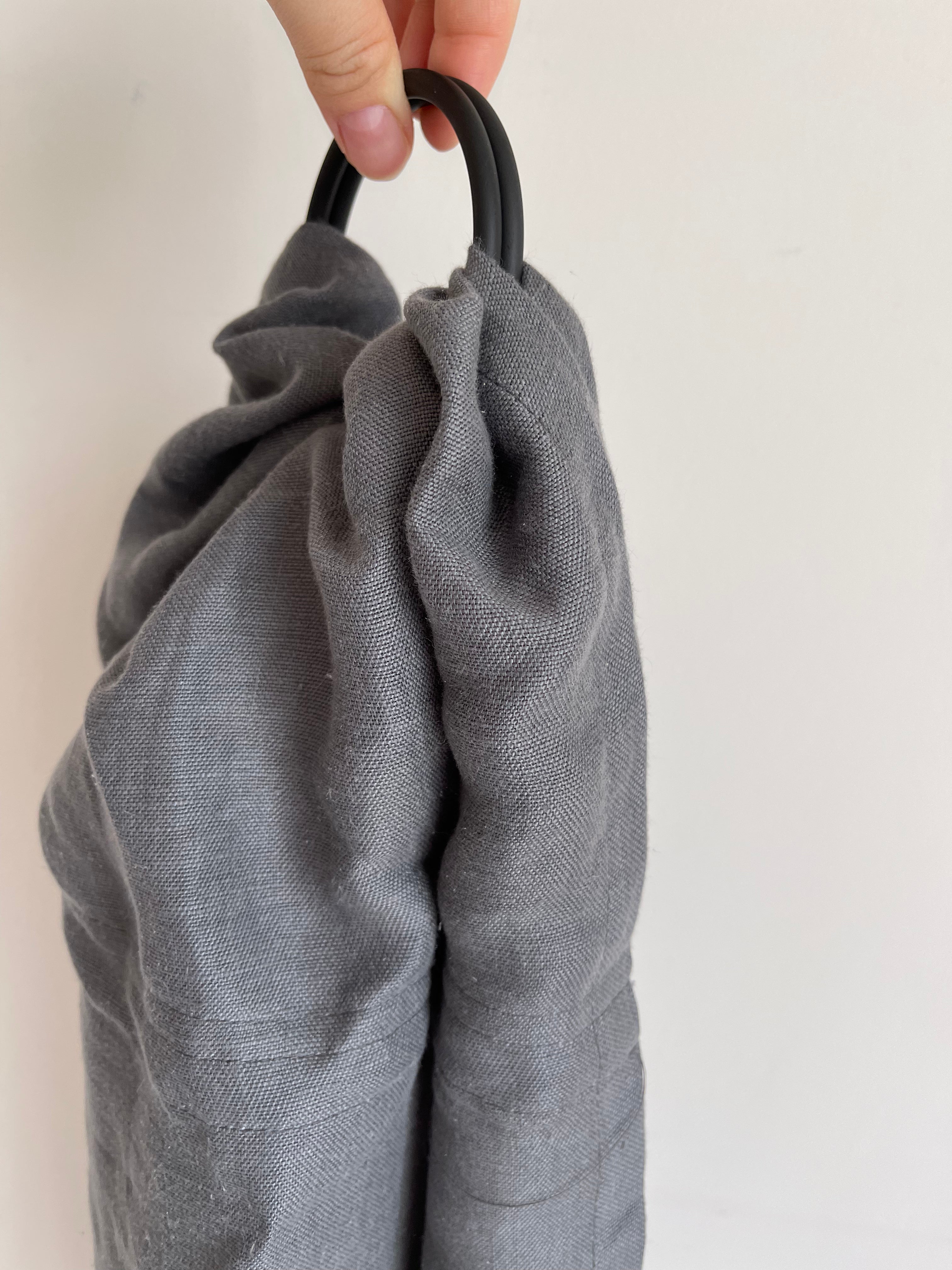 Füme renk %100 keten halka sling ile günlük kullanıma uygun ergonomik bebek taşıma slingi